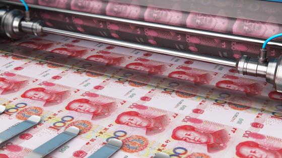 Printing 100 Chinese yuan money banknotes