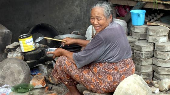 Woman cooking in Lombok