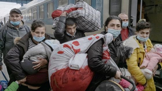Ukrainian refugees arrive in Budapest