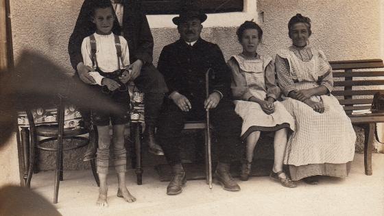 Informal family portrait (c.1910s)