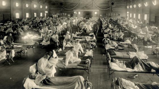 Emergency_hospital_during_Influenza_epidemic%2C_Camp_Funston%2C_Kansas_-_NCP_1603.jpg