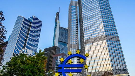 Europ%C3%A4ische_Zentralbank_%28EZB%29.jpg