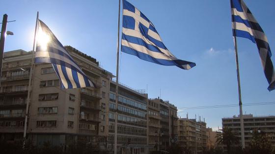 Flags_of_Greece_by_parliament.jpg