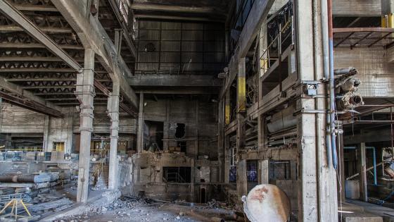 abandoned-factory-1513012_960_720.jpg