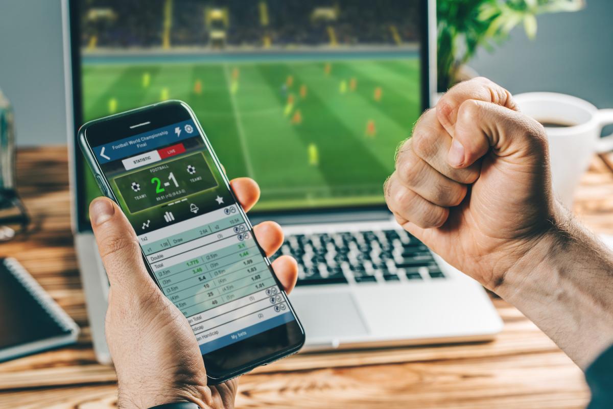 Forecasting soccer matches with betting odds: A tale of two markets | CEPR
